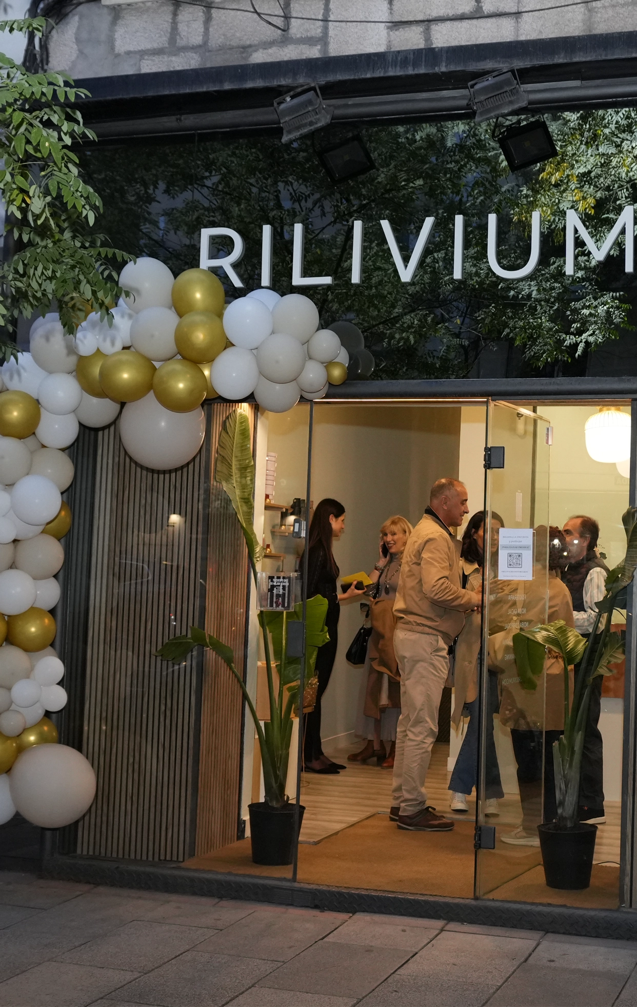 RILIVIUM-SMART-WELLNESS-FERRAZ-MADRID-FISIOTERAPIA-ENTRENAMIENTO-PILATES-INDIBA-ESTETICA-FACAHADA